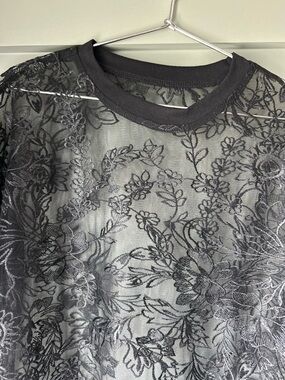 Woman’s Black Sheer Floral Lace Short-Sleeve Shirt